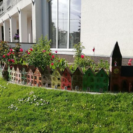 Oti Guesthouse Tallinn Exterior foto