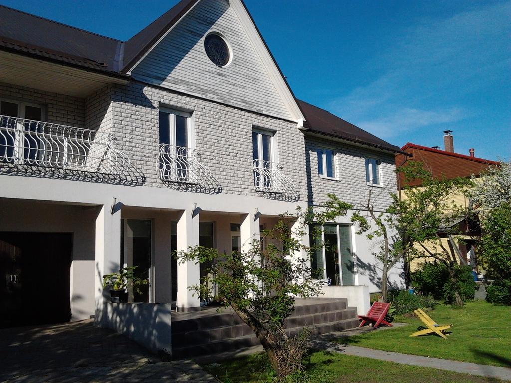 Oti Guesthouse Tallinn Exterior foto