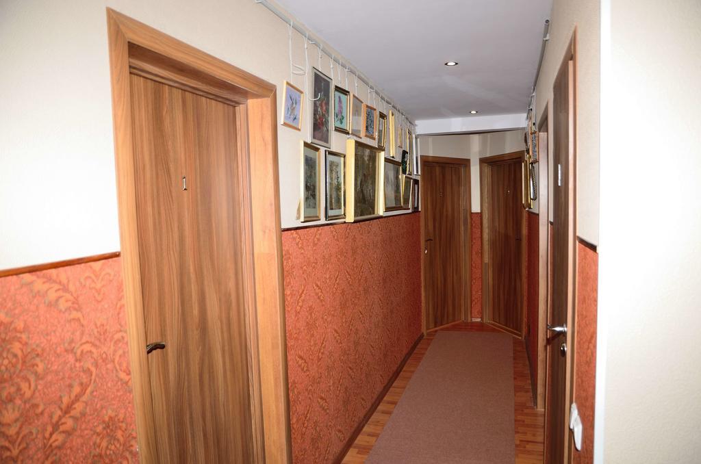 Oti Guesthouse Tallinn Exterior foto